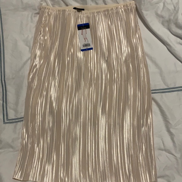Brand new ivory cream  midi skirt - Picture 1 of 2